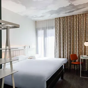 3* Hotel Kyriad Lyon Est - Zi - Aéroport
